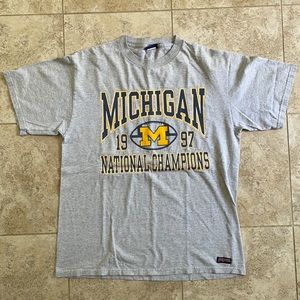 University of Michigan Vintage Tee EUC Jan Sport